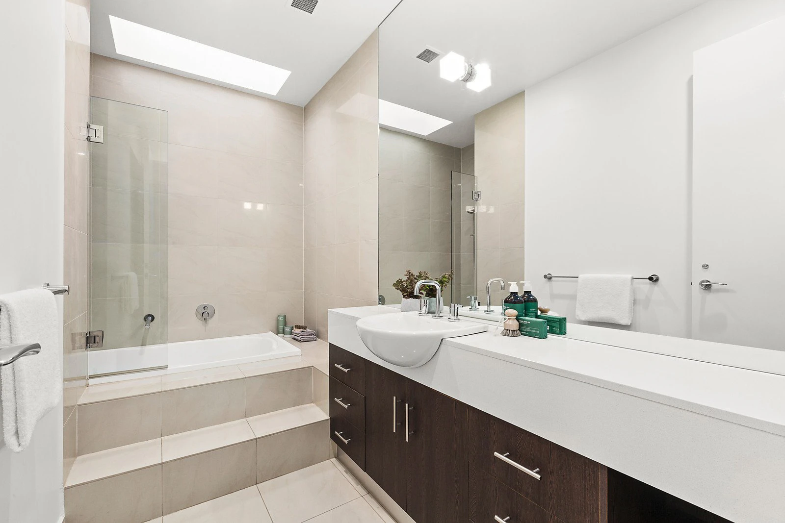 96 Ross Street, Port Melbourne, VIC