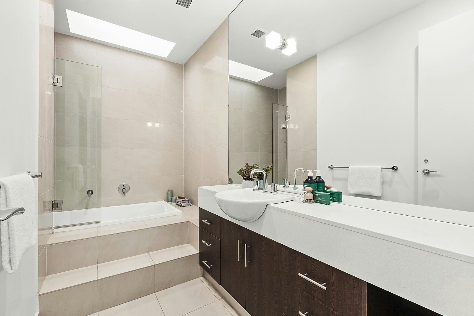 96 Ross Street, Port Melbourne, VIC