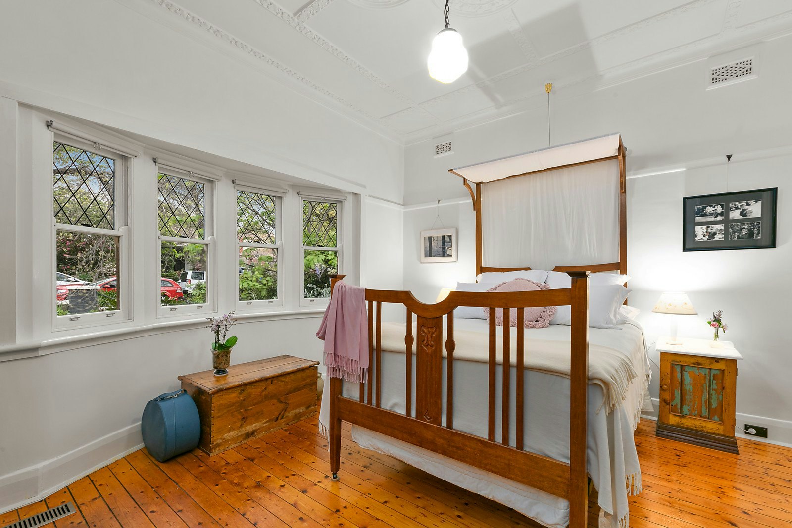 13 Kardinia Road, Glen Iris, VIC