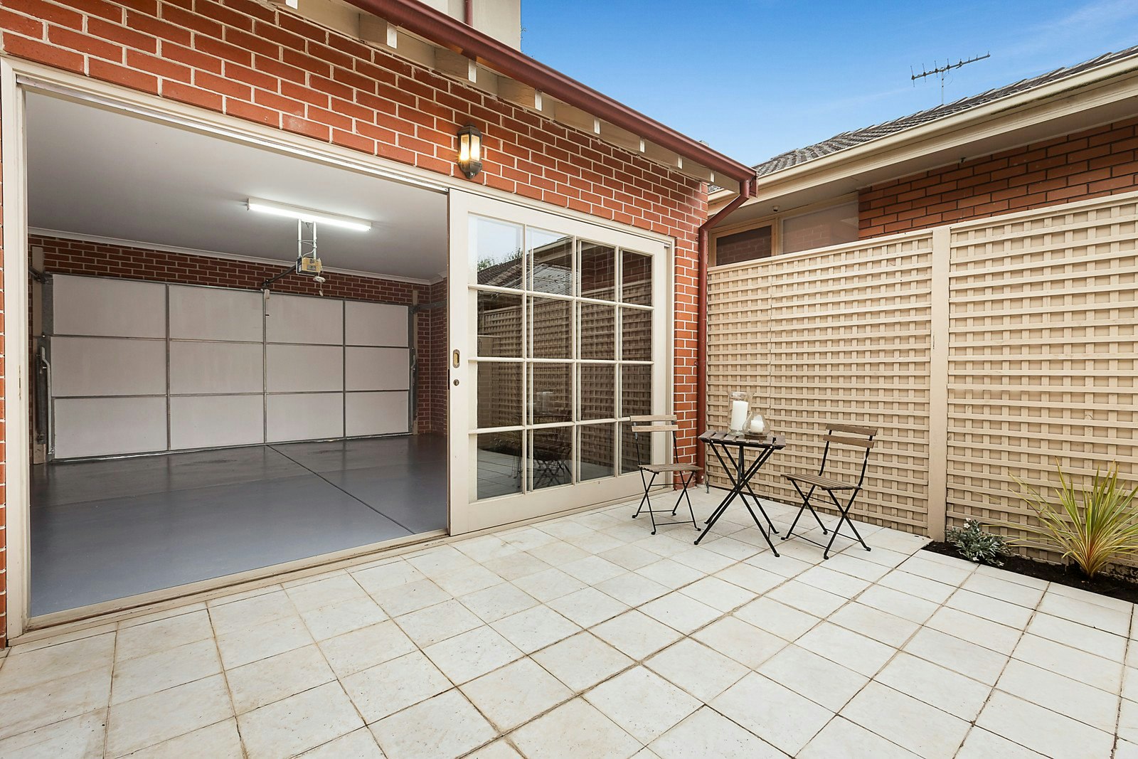 1/10 Tollington Avenue, Malvern East, VIC