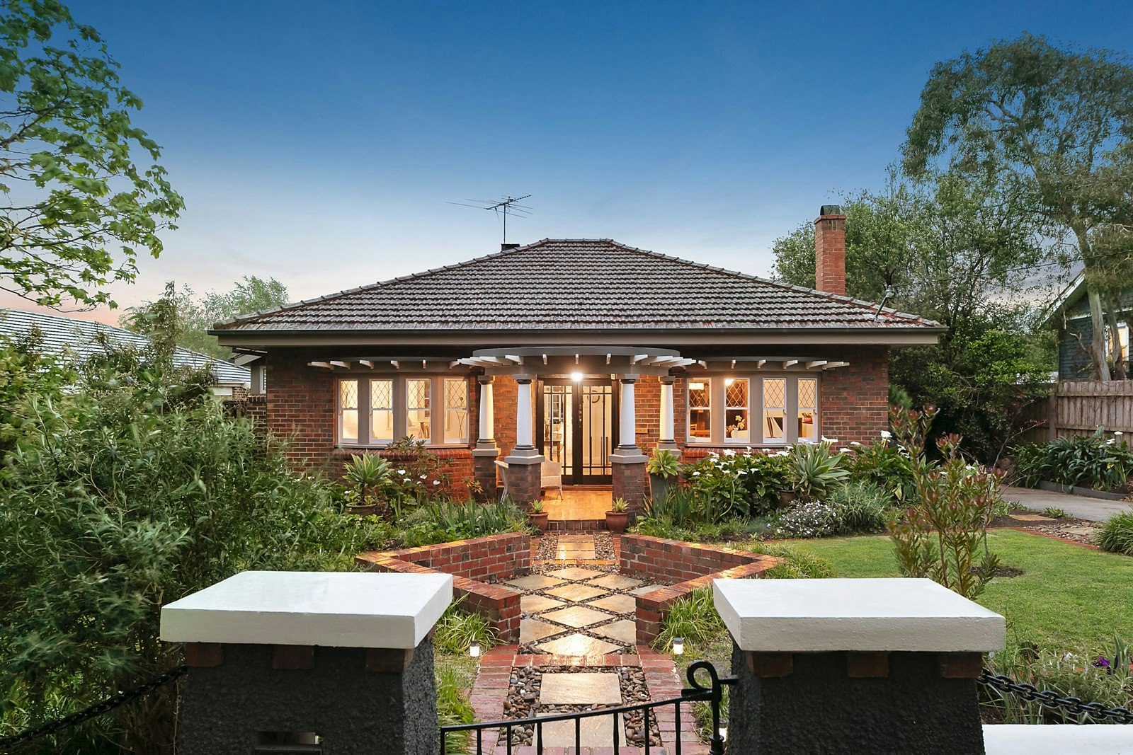 13 Kardinia Road, Glen Iris, VIC