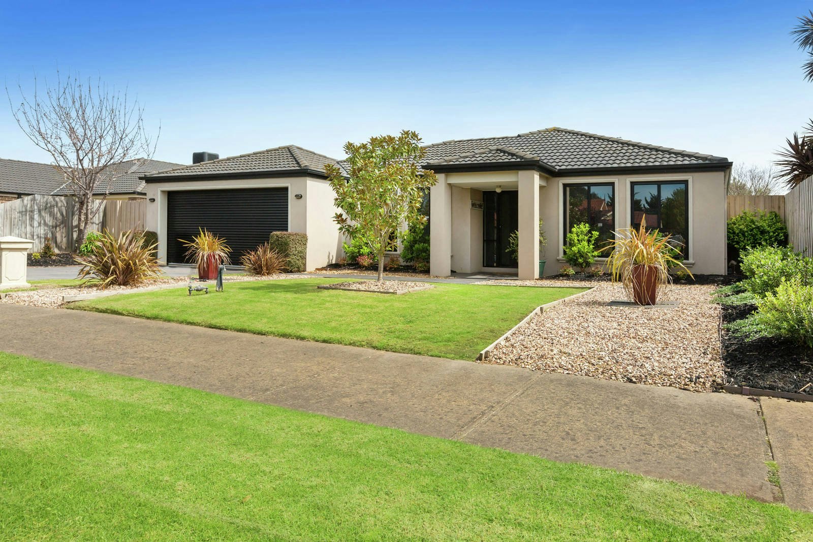 6 Katherine Court, Mornington, VIC