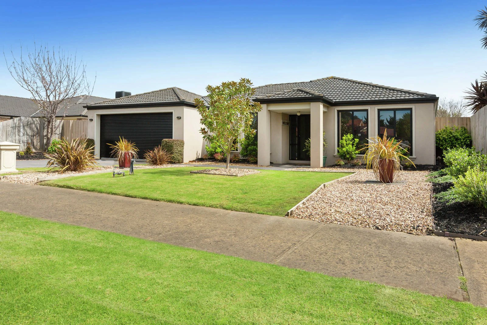 6 Katherine Court, Mornington, VIC