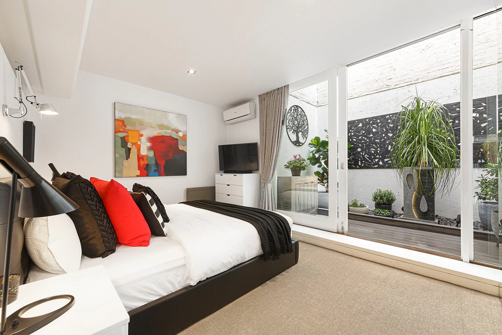 Residence 1/53 Dow Street, South Melbourne, VIC