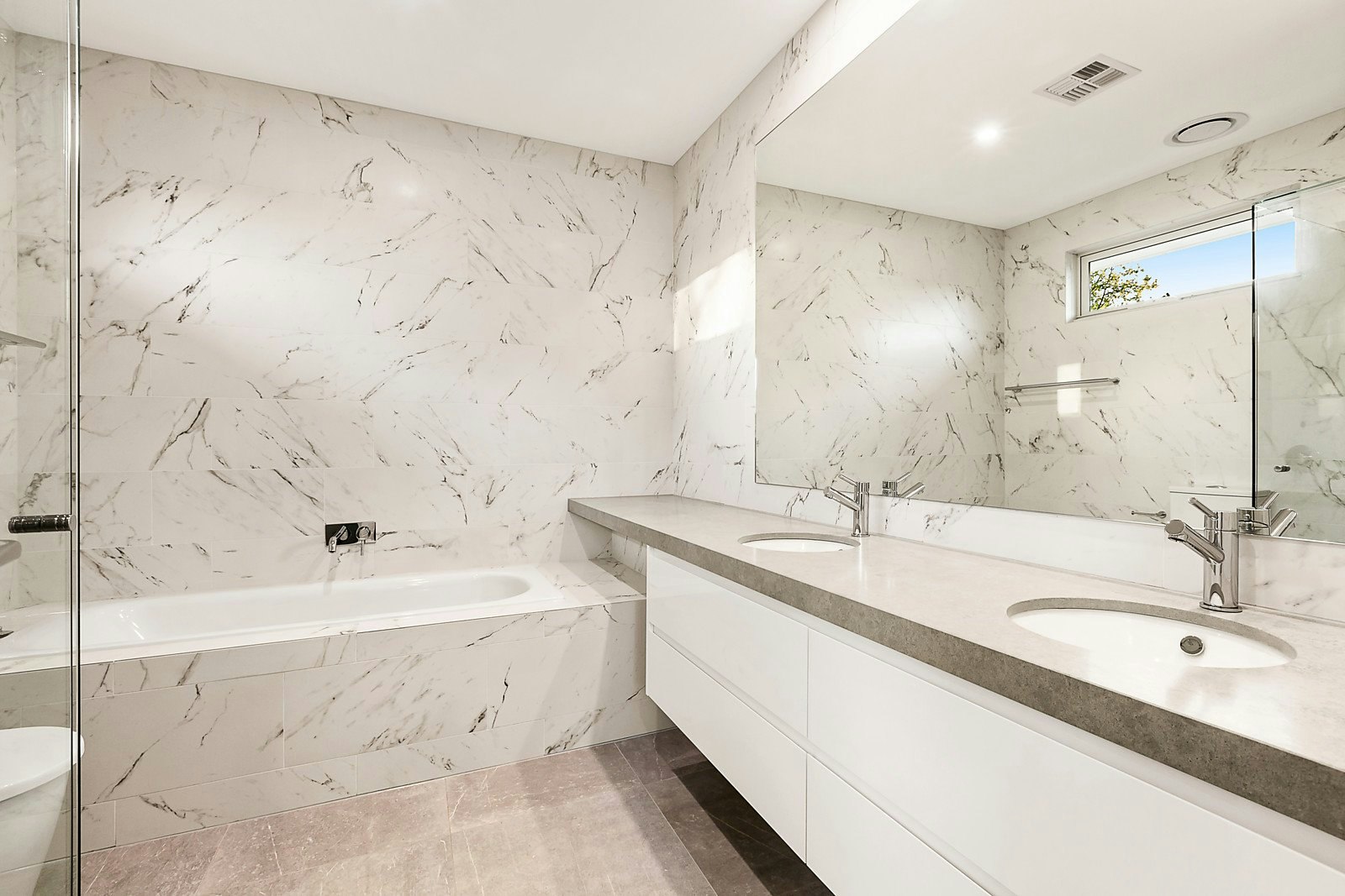 208 Barkers Road, Hawthorn, VIC