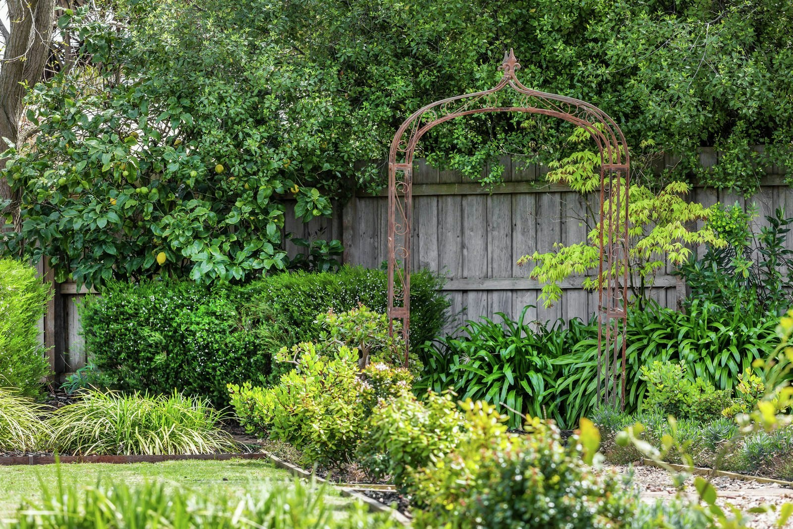 6 Katherine Court, Mornington, VIC