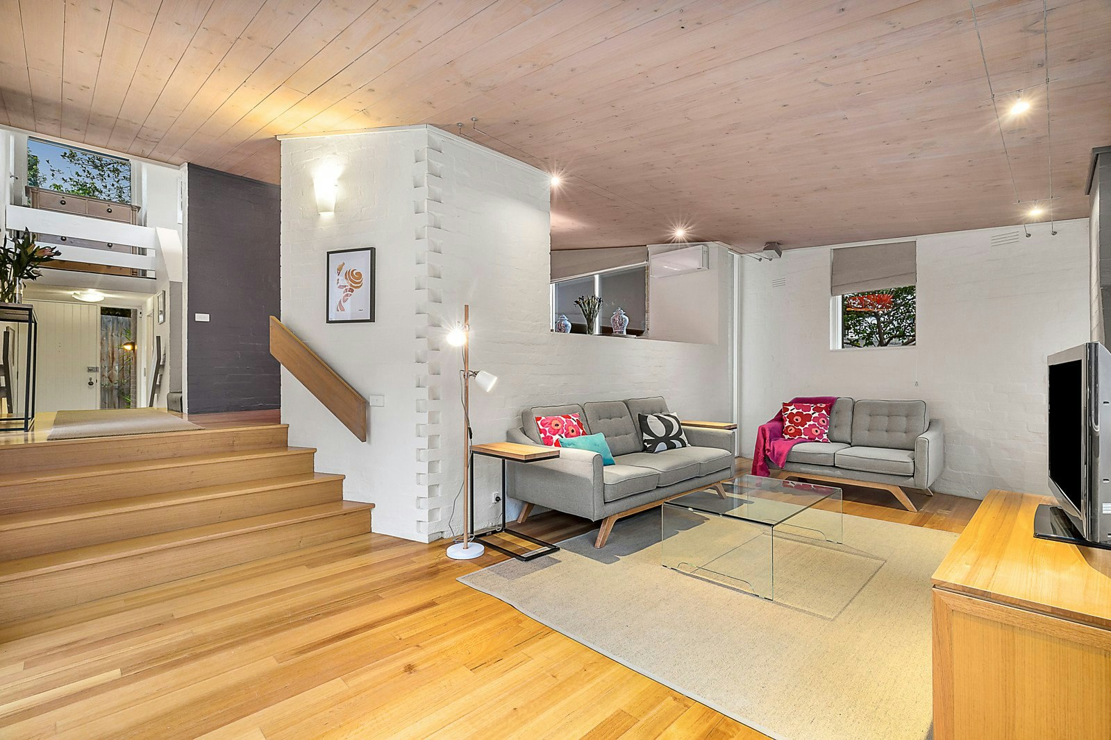 2/20 Yarra Grove, Hawthorn, VIC