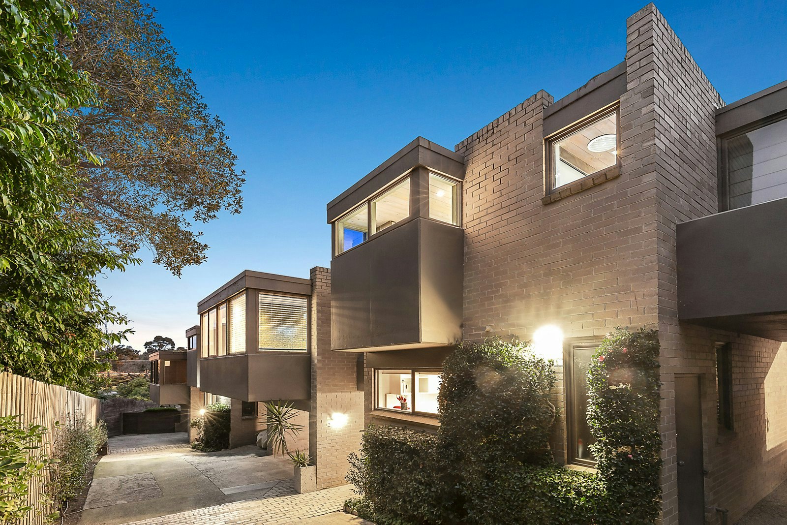 2/20 Yarra Grove, Hawthorn, VIC