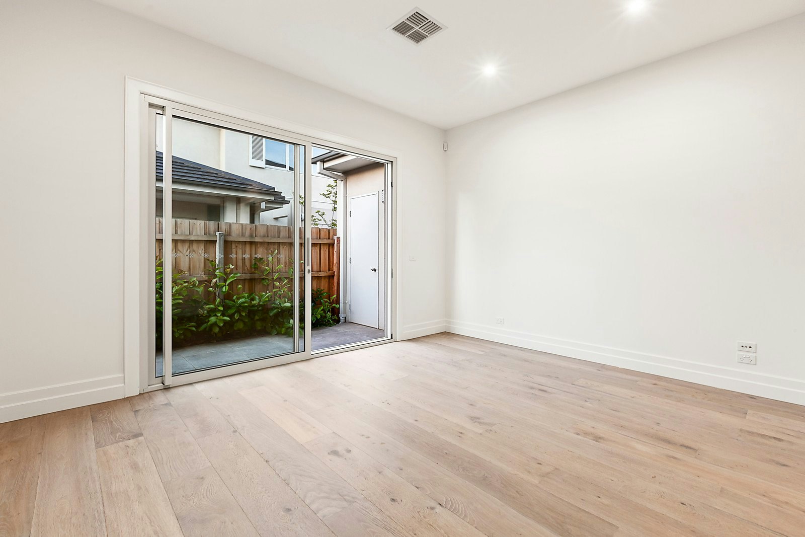 208 Barkers Road, Hawthorn, VIC