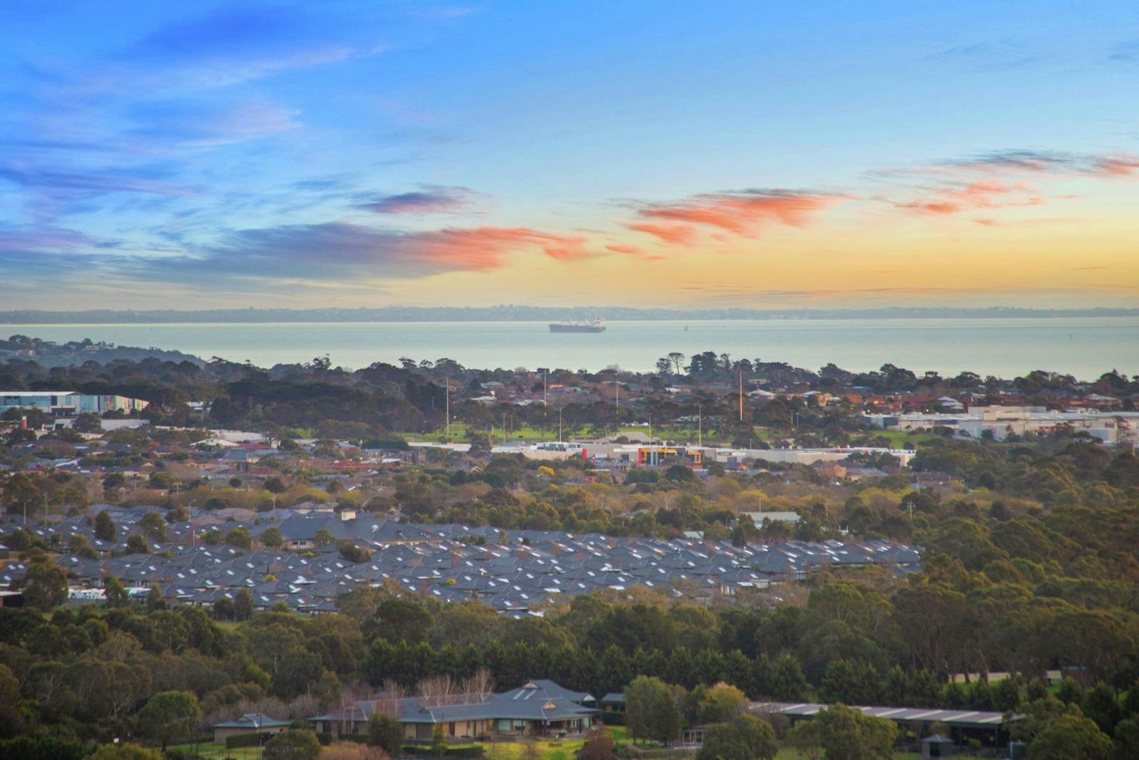 10 Bellevue Crescent, Mount Eliza, VIC