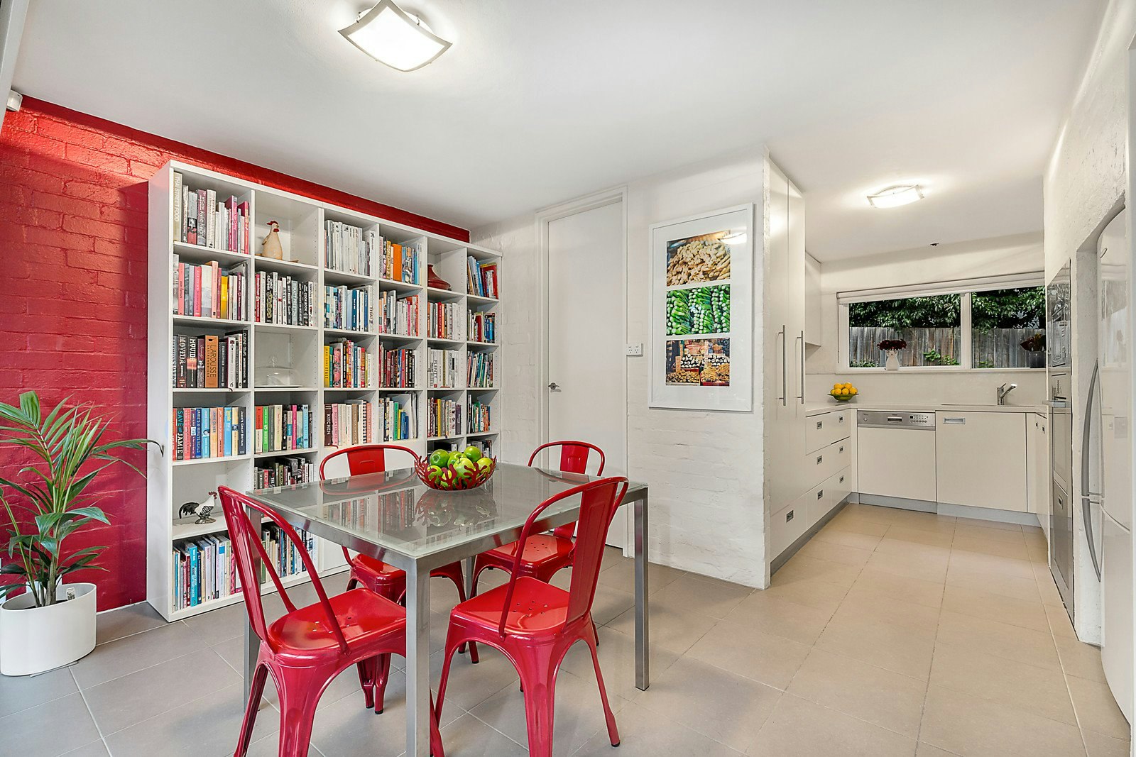 2/20 Yarra Grove, Hawthorn, VIC