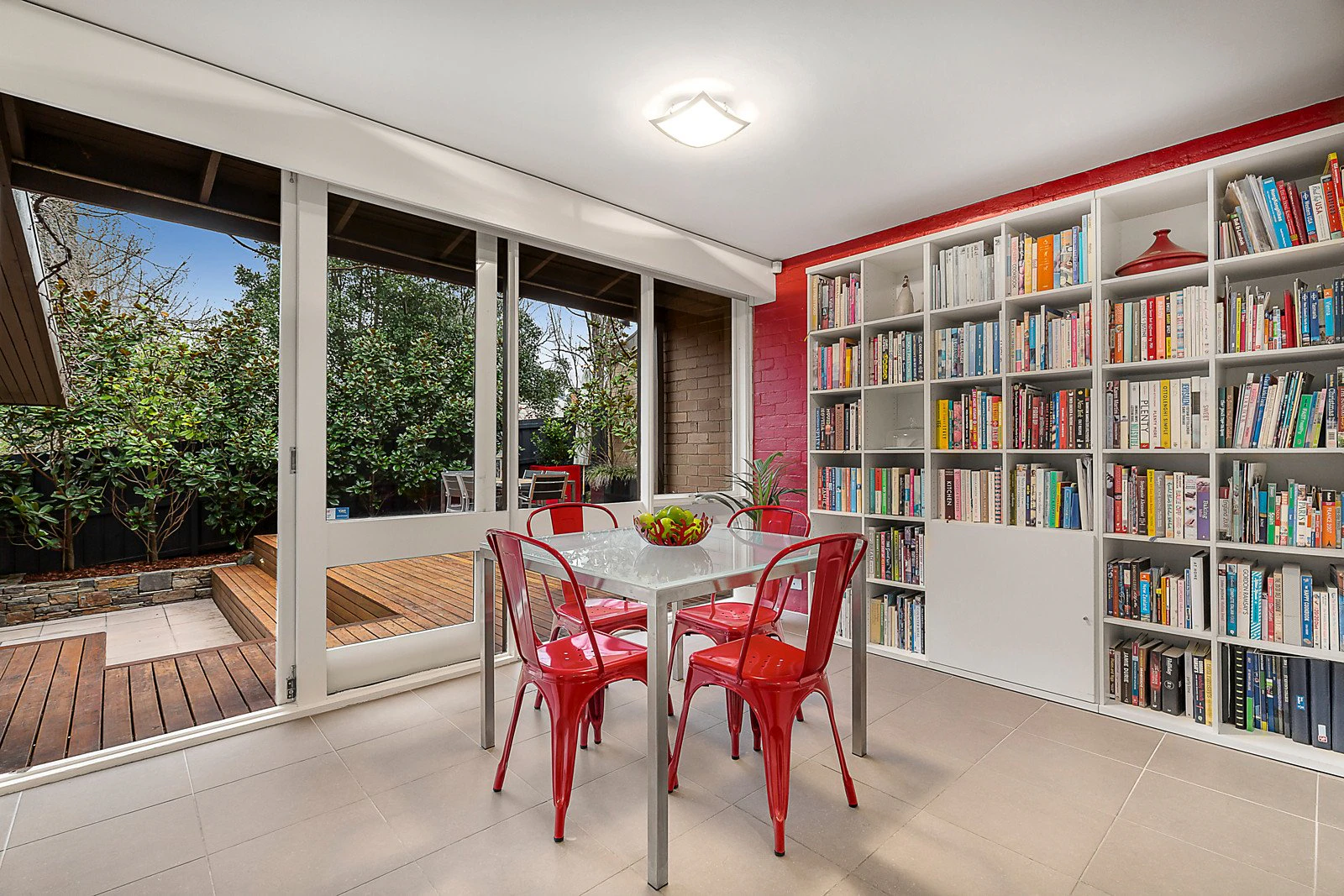 2/20 Yarra Grove, Hawthorn, VIC
