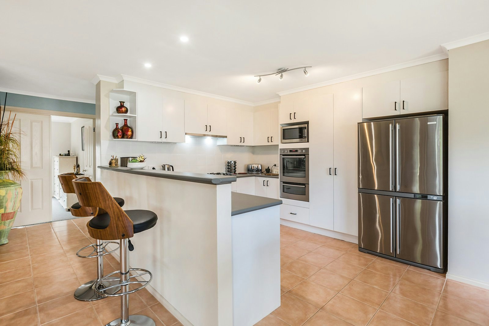 6 Katherine Court, Mornington, VIC