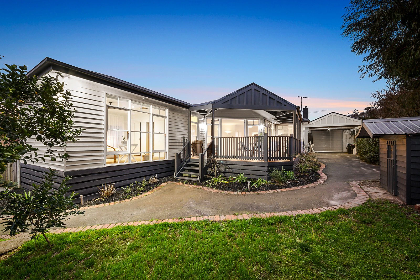 12 Esper Avenue, Oakleigh South, VIC
