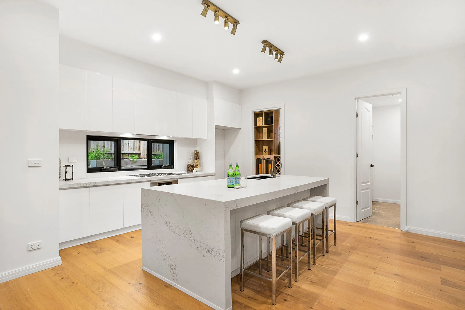 2/11 Illawarra Road, Balwyn North, VIC