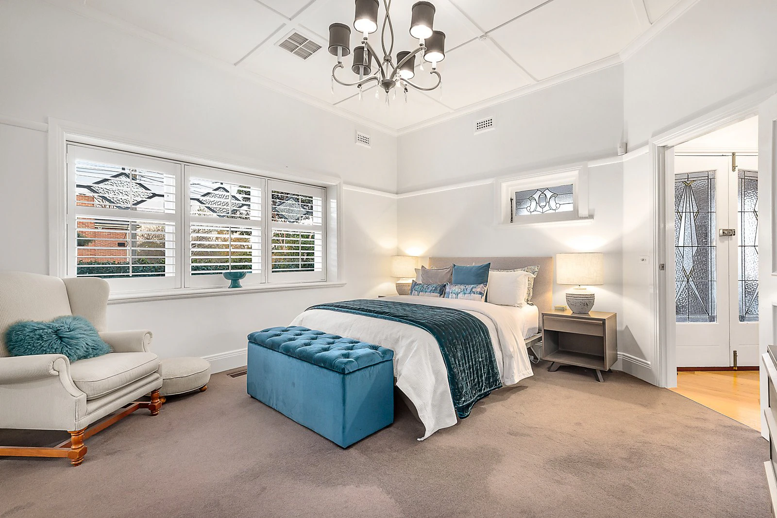 53 Valley Parade, Glen Iris, VIC
