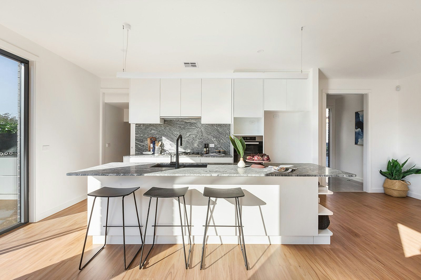 2/12a Marquis Street, Ashburton, VIC