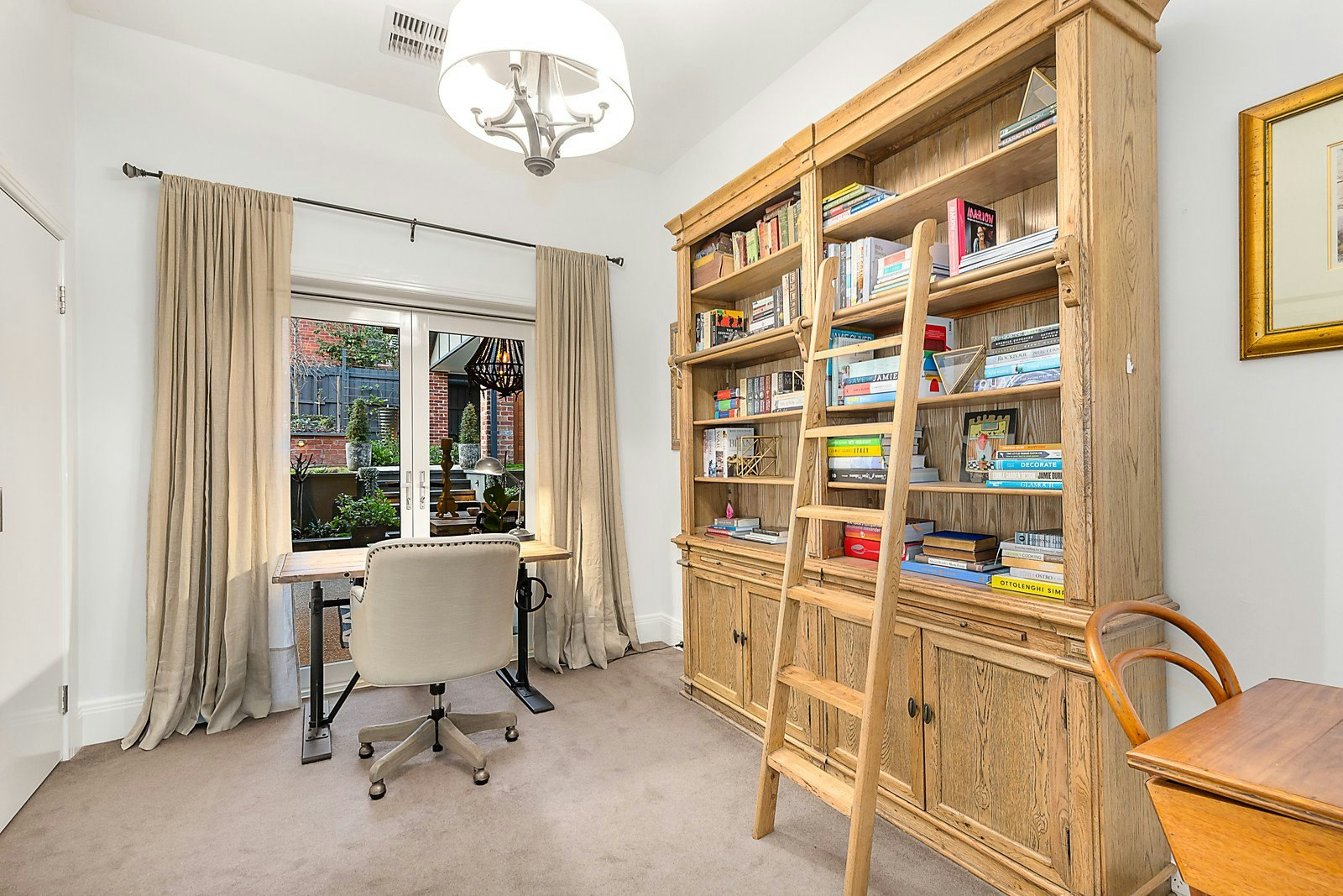 53 Valley Parade, Glen Iris, VIC