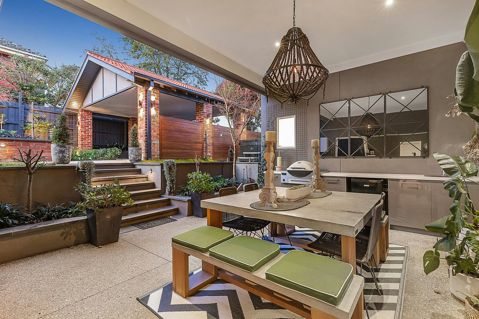 53 Valley Parade, Glen Iris, VIC