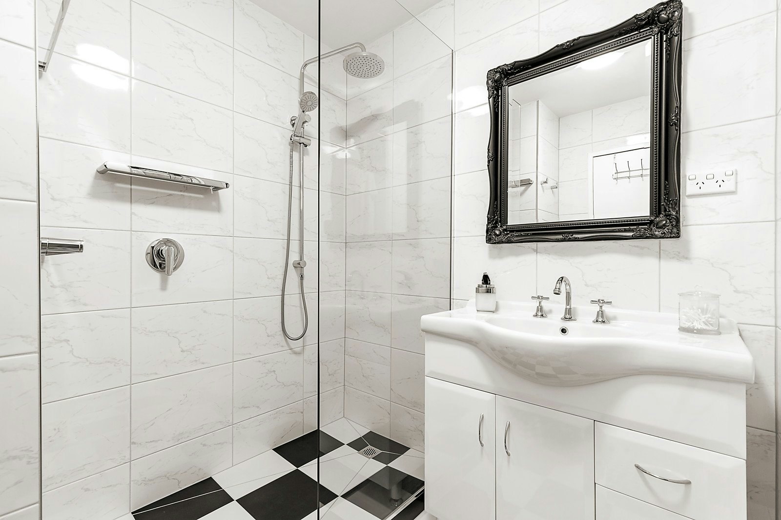 2/3 Burwood Avenue, Hawthorn East, VIC