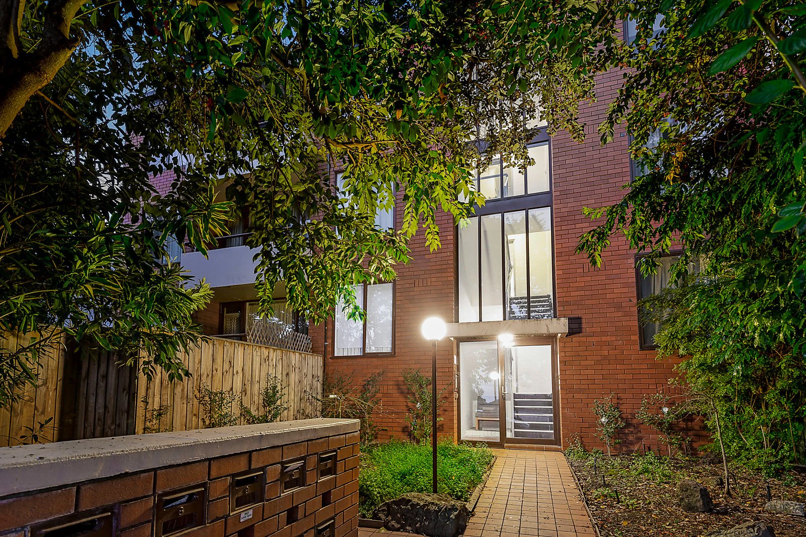 2/3 Burwood Avenue, Hawthorn East, VIC