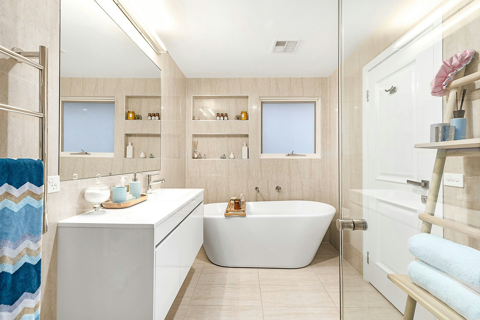 53 Valley Parade, Glen Iris, VIC