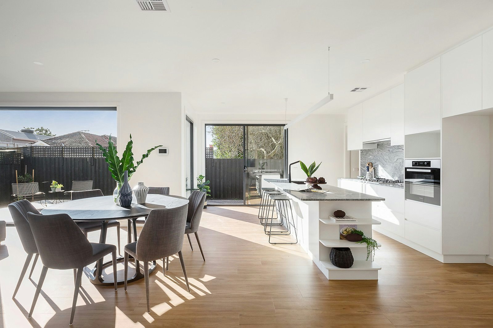 2/12a Marquis Street, Ashburton, VIC