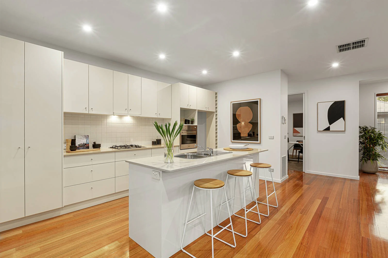 2/2 Prince Street, Hampton, VIC