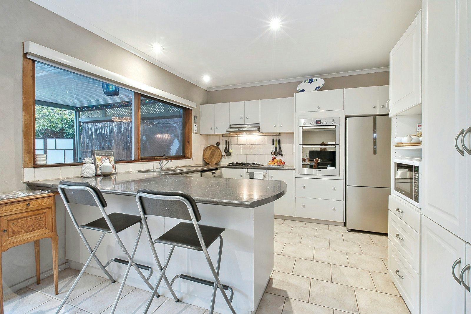 27 Queens Parade, Glen Iris, VIC