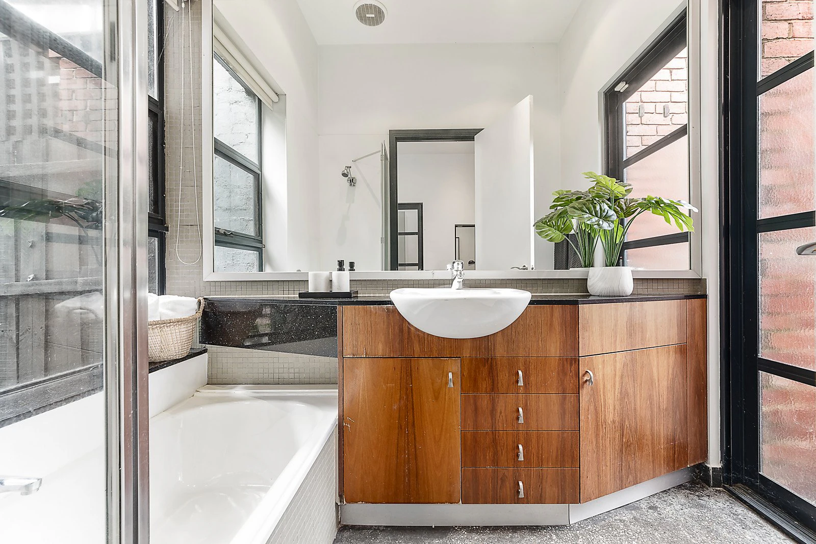 28 Kelvin Grove, Prahran, VIC