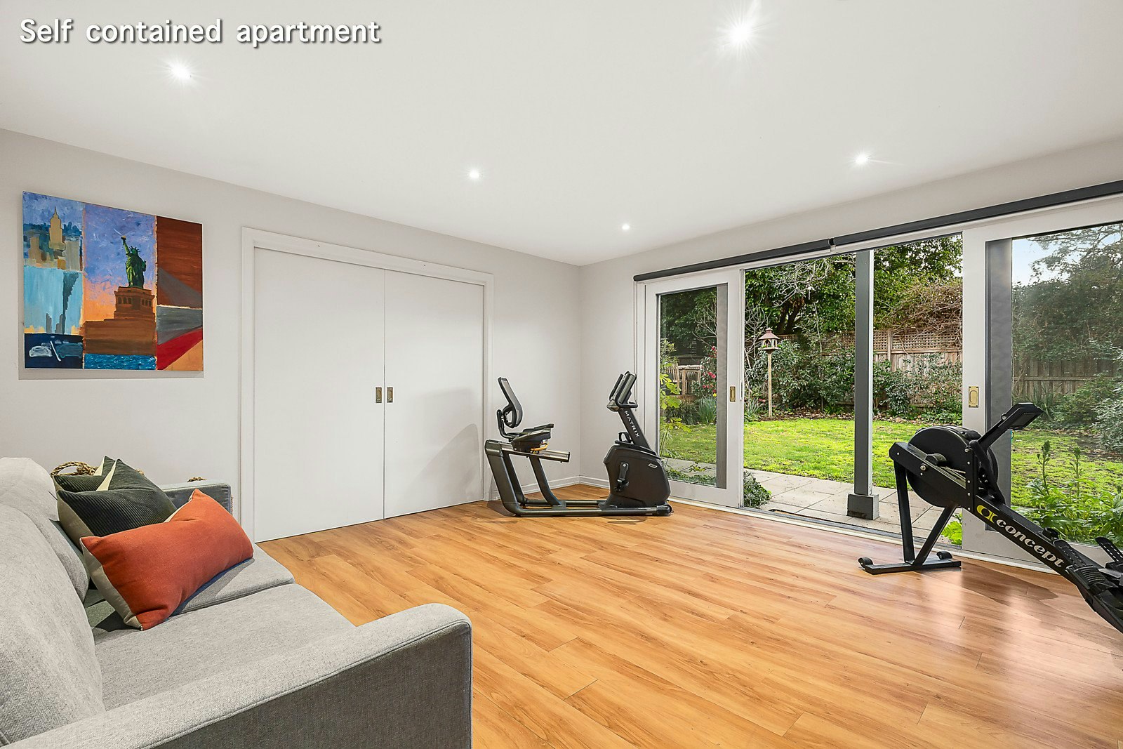 11 Rothesay Avenue, Malvern East, VIC