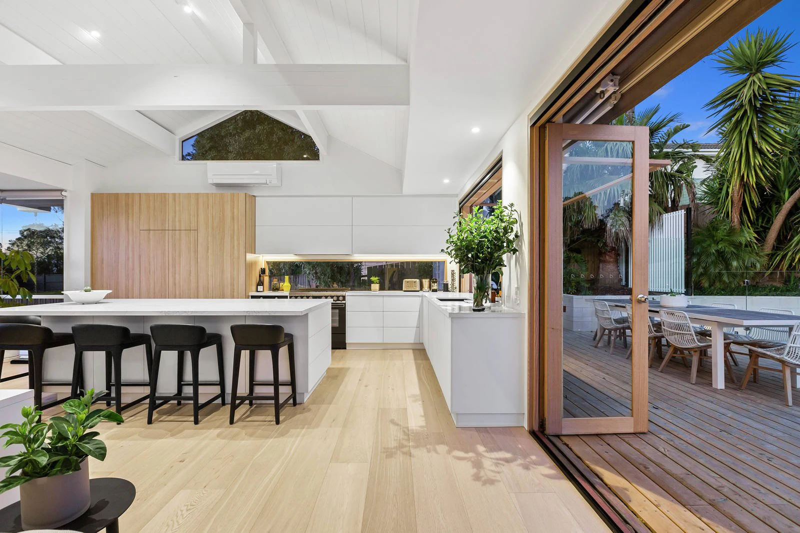 16 Bellbird Road, Mount Eliza, VIC