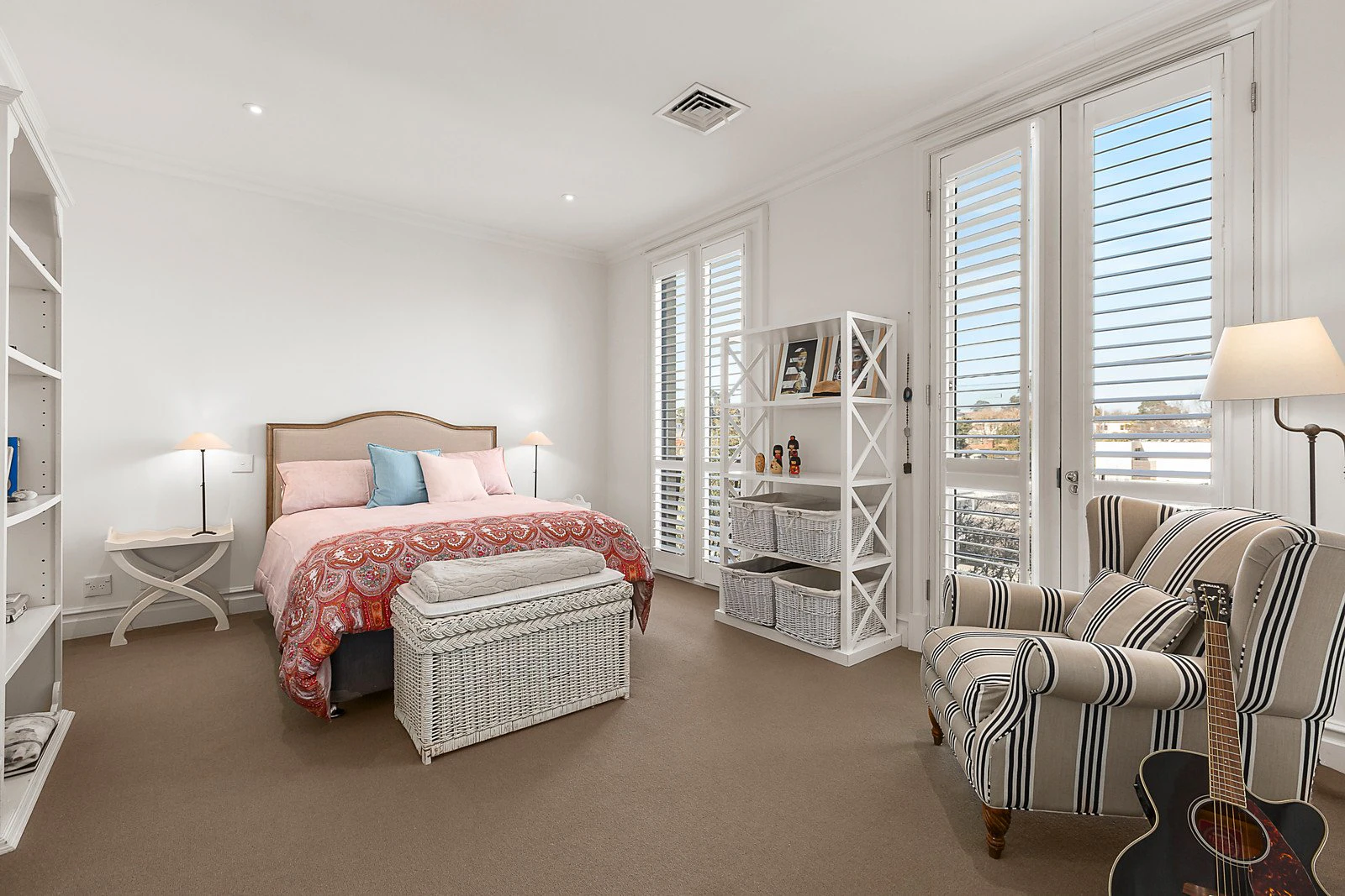 15B Woodside Crescent, Toorak, VIC