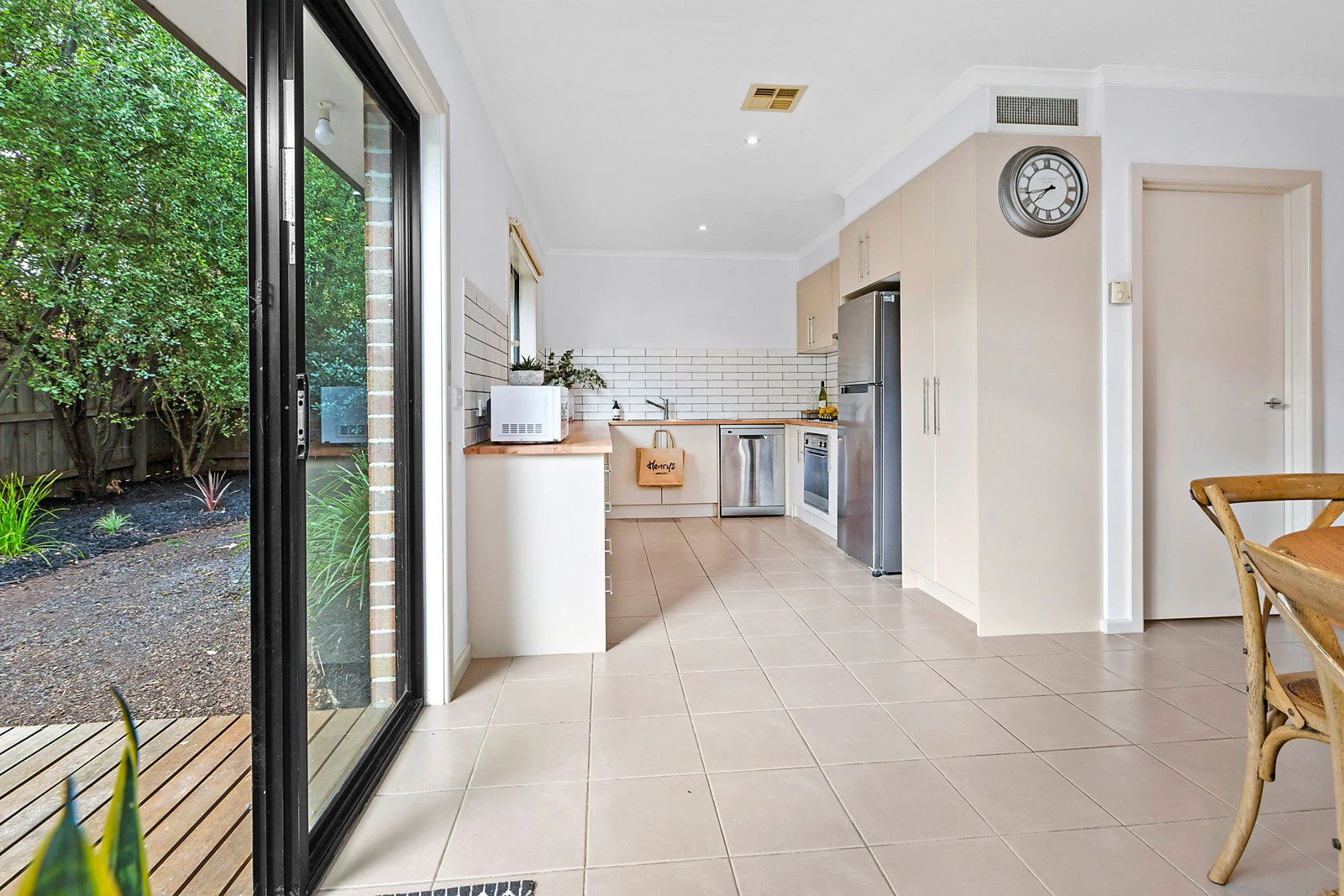 8/1 Green Island Avenue, Mount Martha, VIC