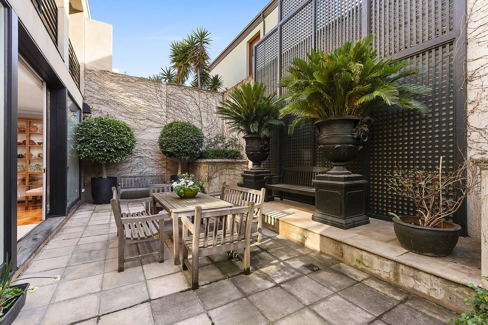 15B Woodside Crescent, Toorak, VIC