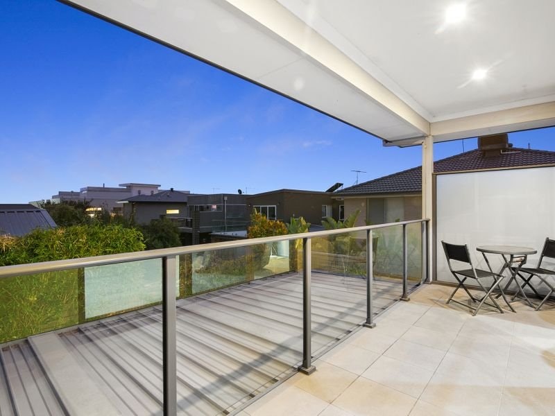 18 Bay Vista Close, Mount Martha, VIC