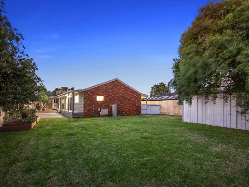 28 Hakea Drive, Mount Martha, VIC