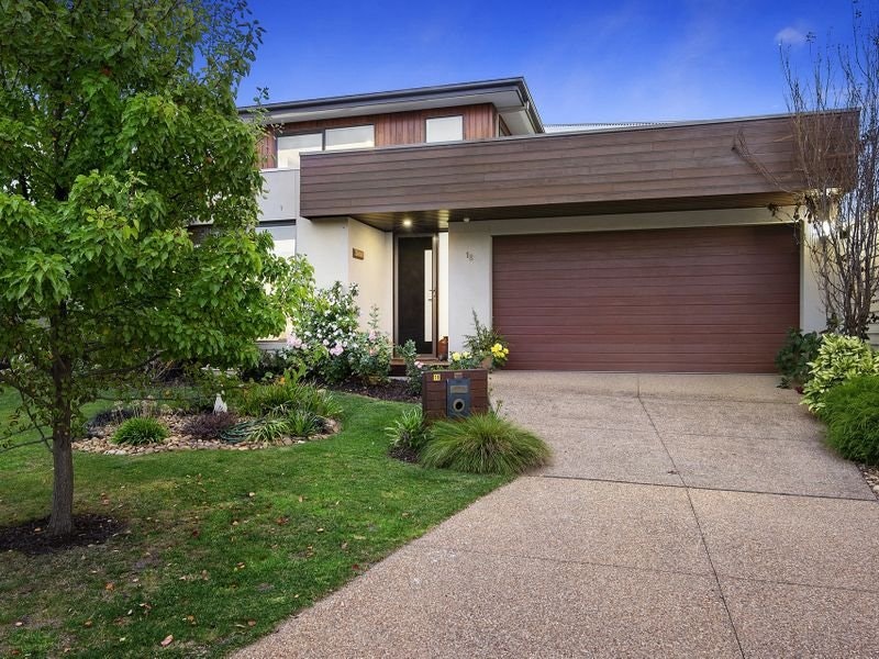 18 Bay Vista Close, Mount Martha, VIC