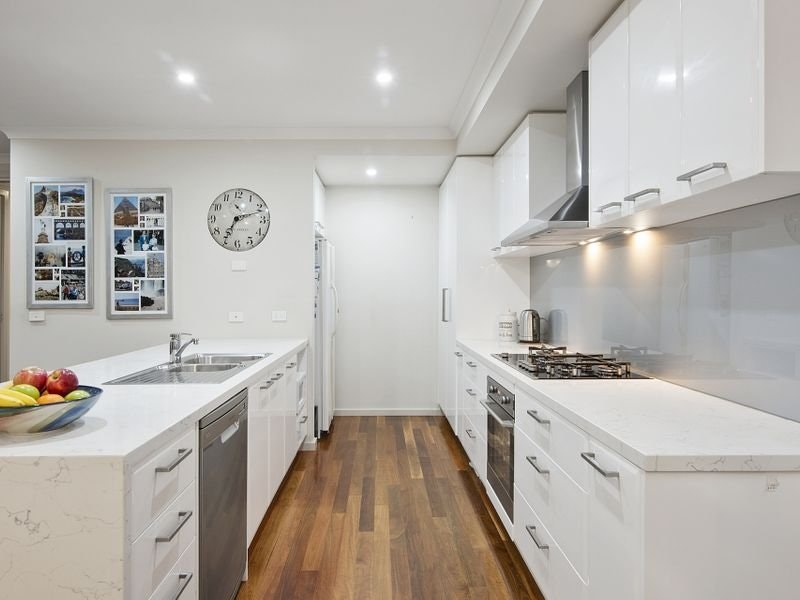 18 Bay Vista Close, Mount Martha, VIC