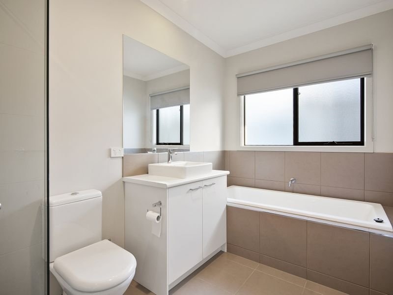 18 Bay Vista Close, Mount Martha, VIC