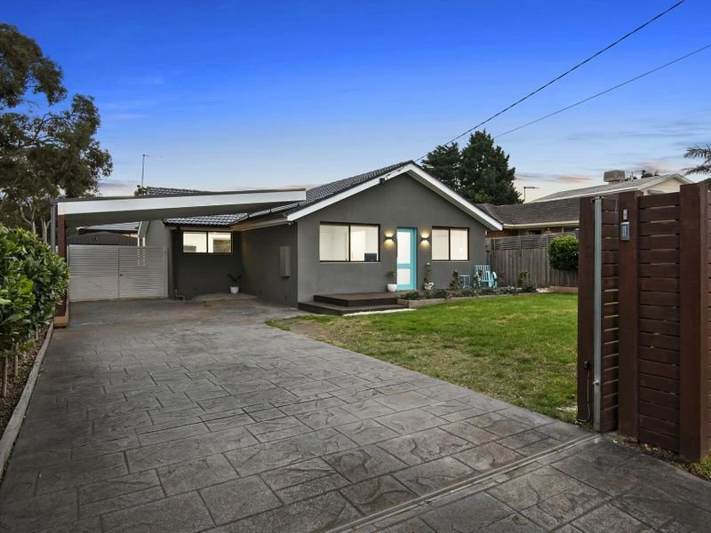 27 Kiandra Street, Mornington, VIC