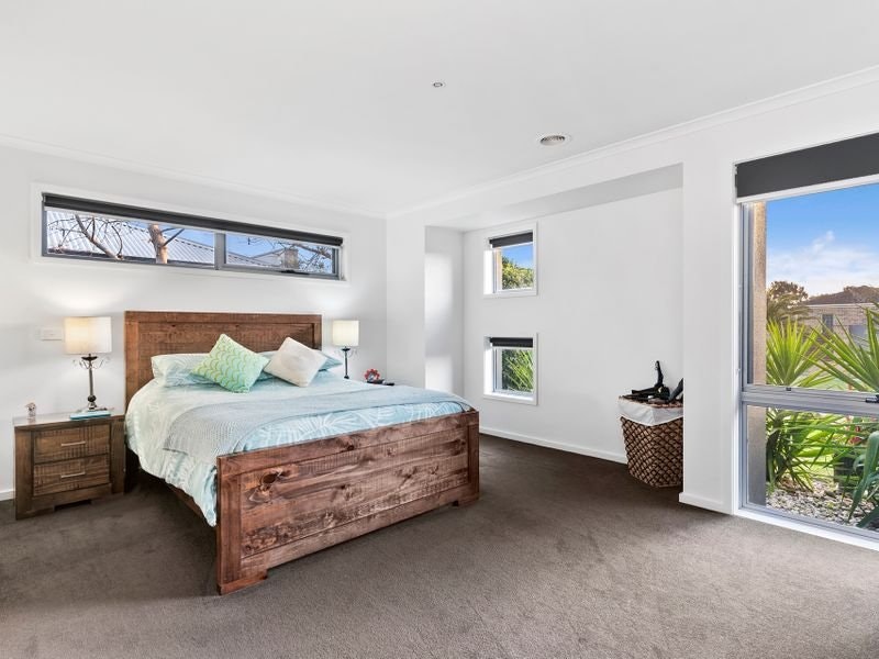 22 Marquis Avenue, Mornington, VIC