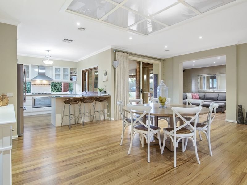 2 Trafalgar Square, Mount Martha, VIC