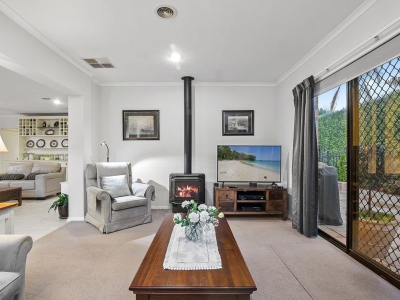 12 Malibu Way, Mount Martha, VIC