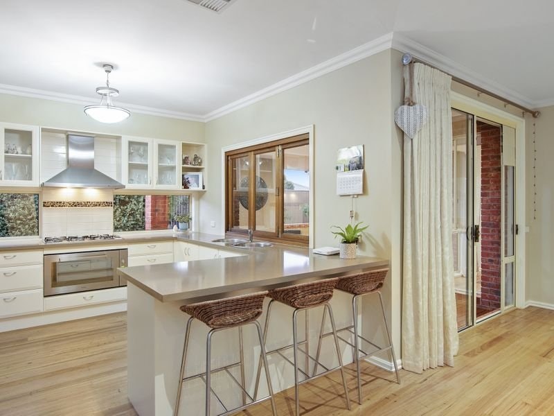 2 Trafalgar Square, Mount Martha, VIC