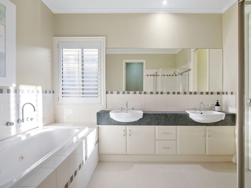 2 Trafalgar Square, Mount Martha, VIC