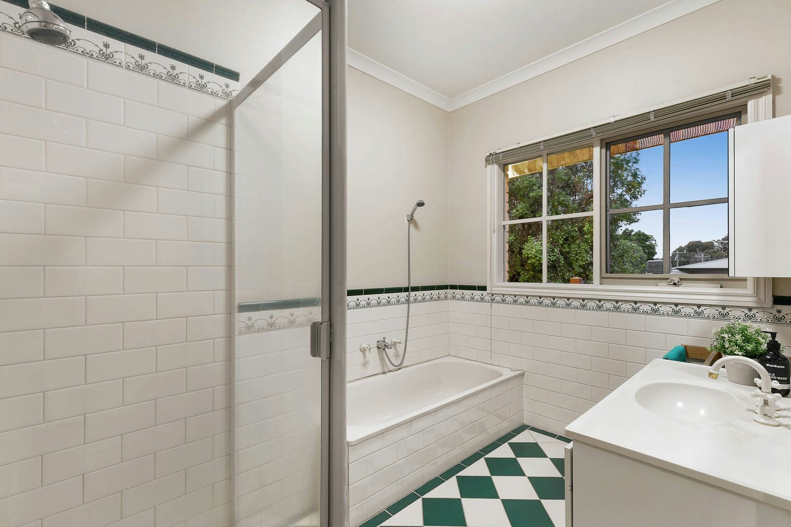 14 Francesca Street, Mont Albert North, VIC