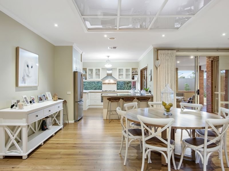 2 Trafalgar Square, Mount Martha, VIC