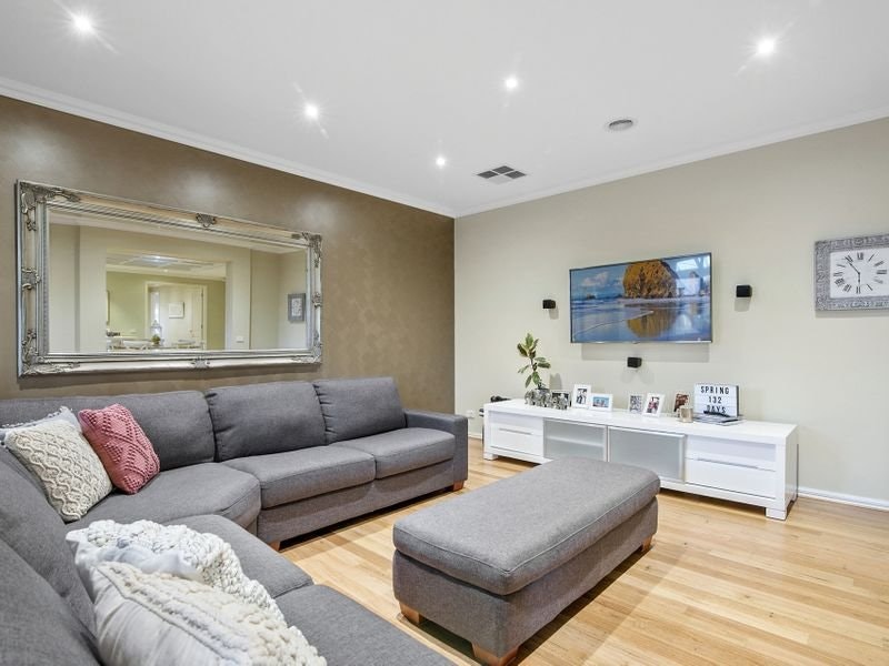 2 Trafalgar Square, Mount Martha, VIC