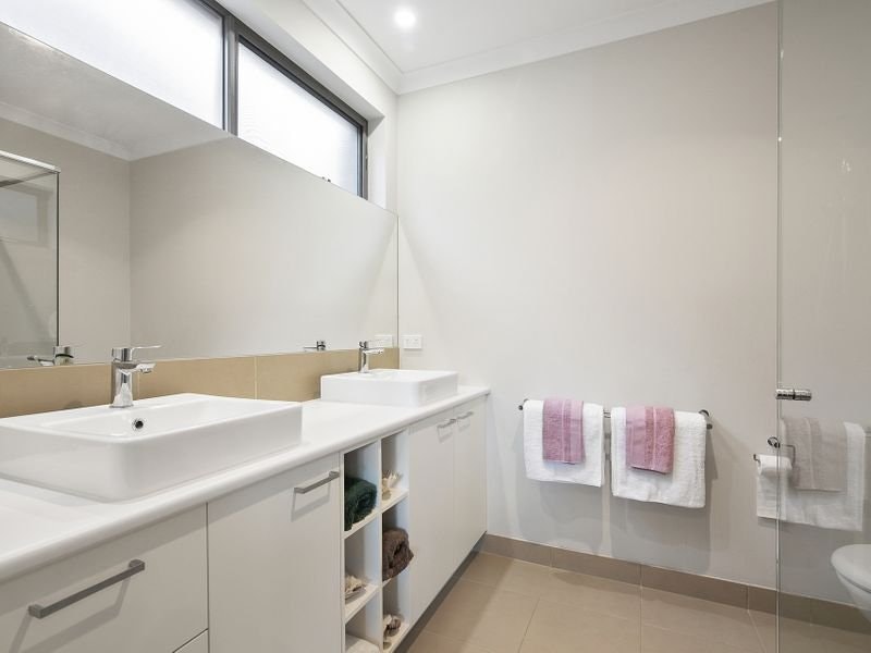 18 Bay Vista Close, Mount Martha, VIC